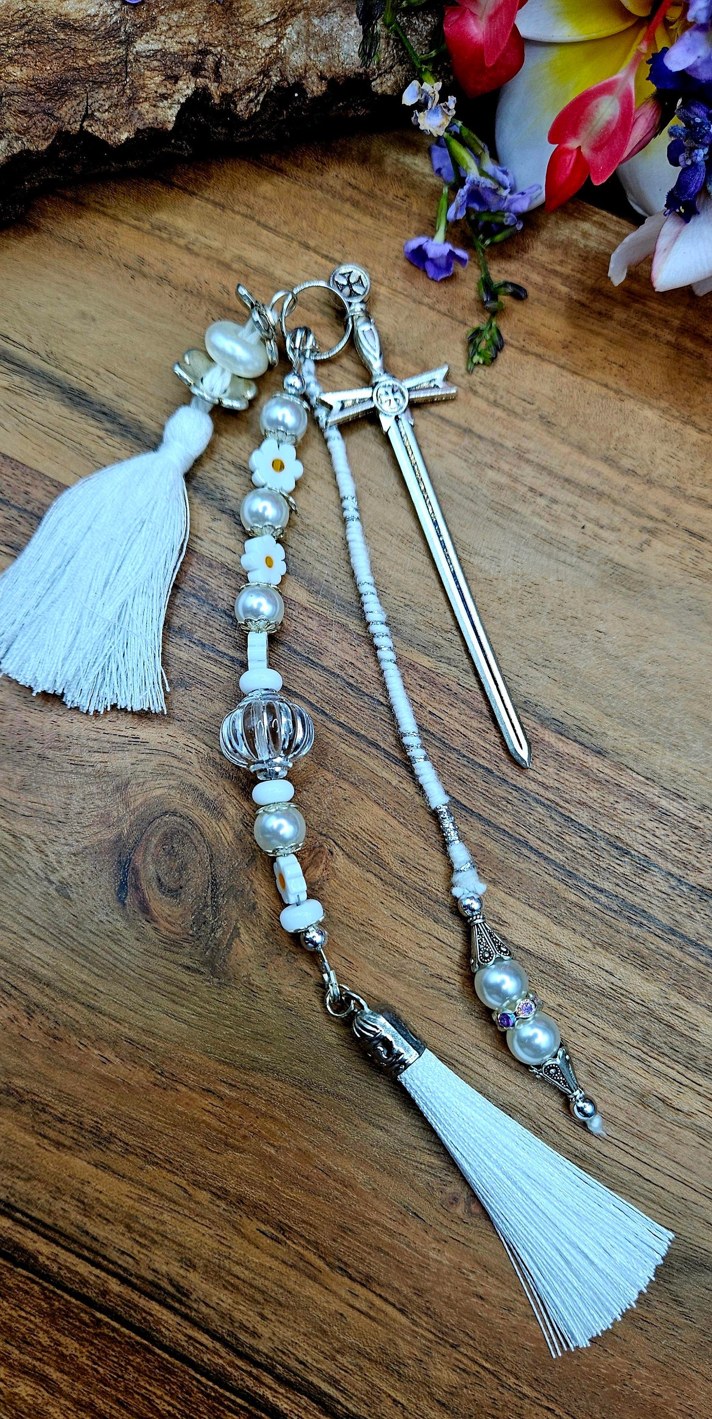 Bookmarks - White Whispers