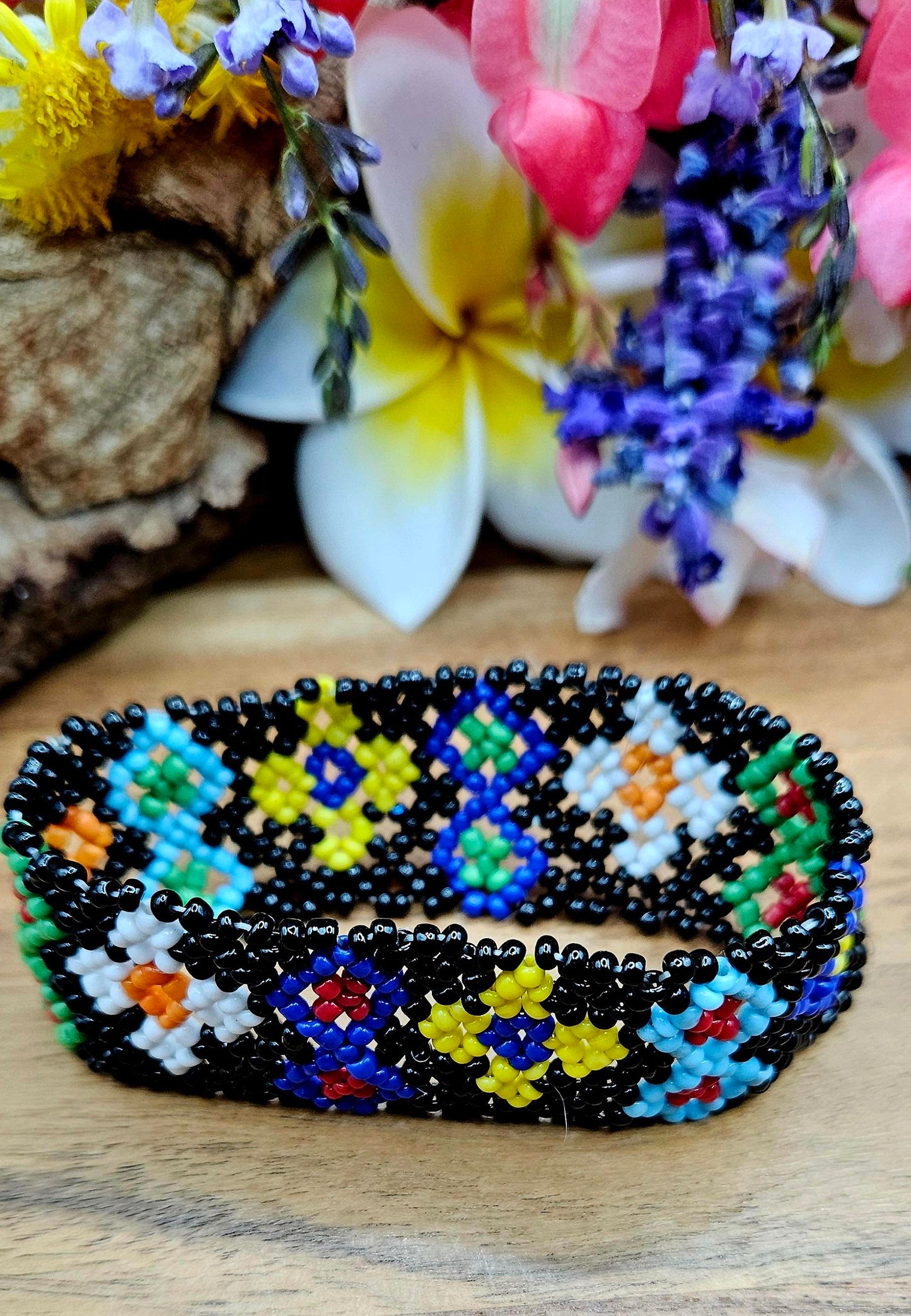 African Seed Bead Bracelet - Flower