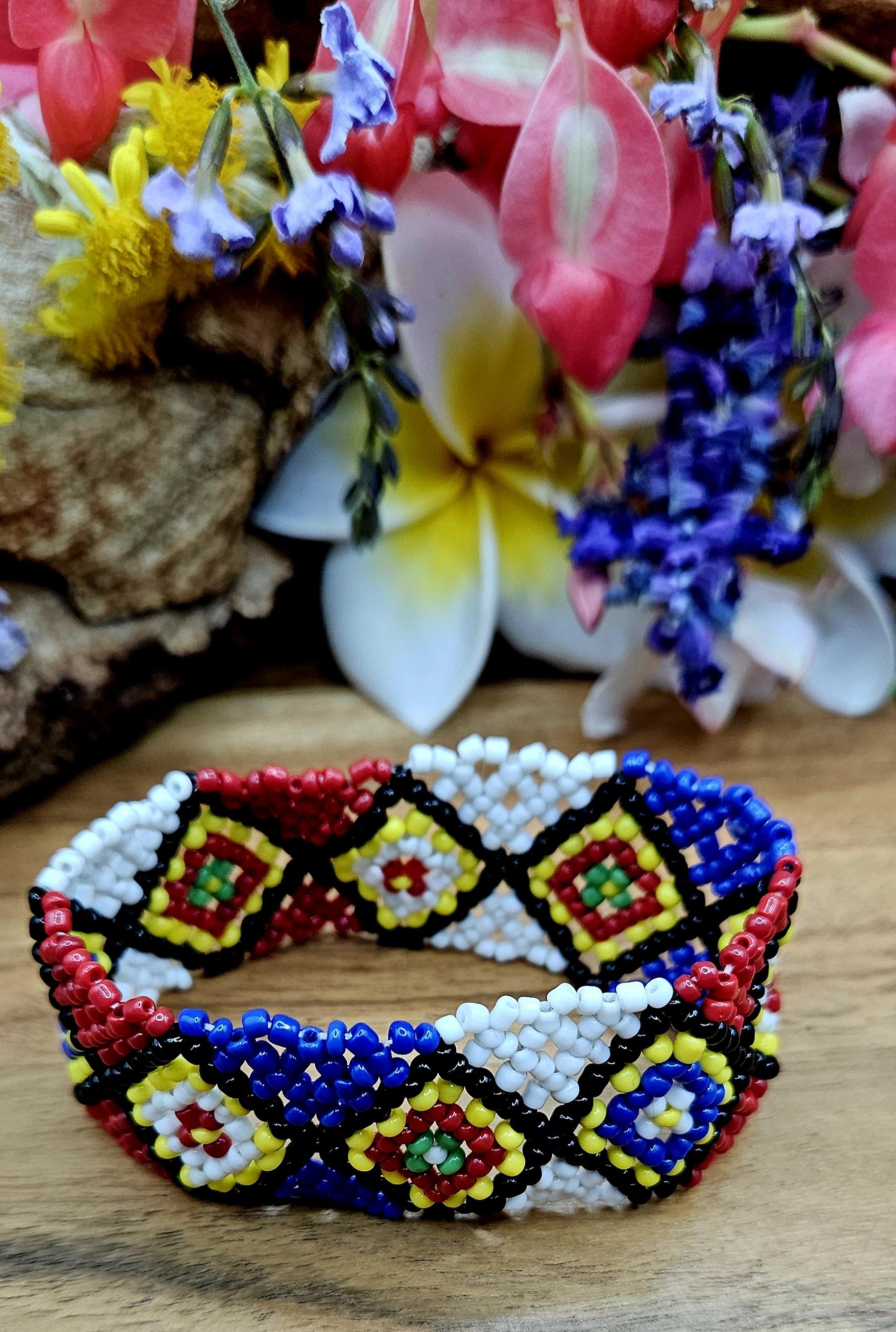 African Seed Bead Bracelet - Diamond