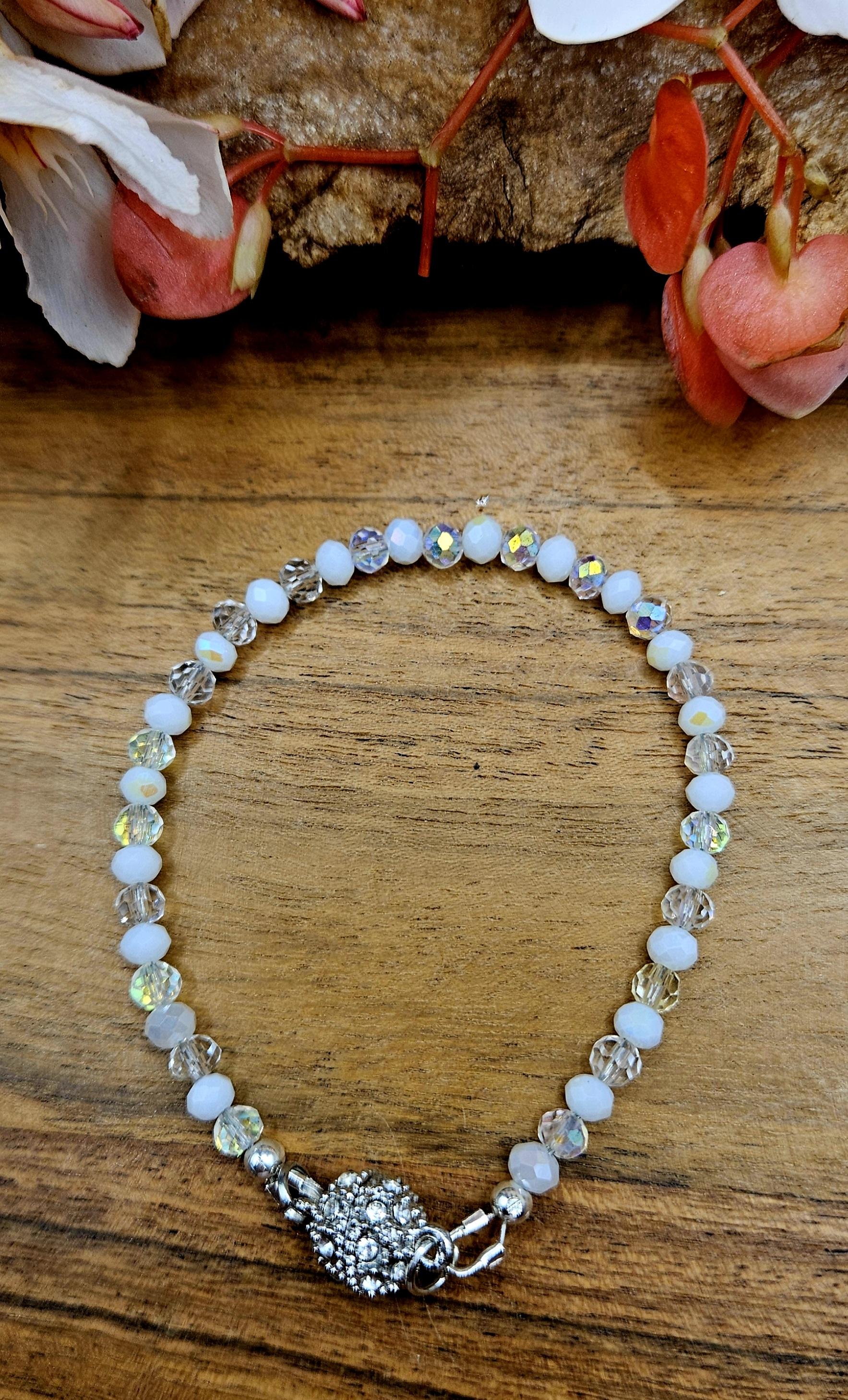 Bracelet - Moon Whisper (Magnetic Clasp)